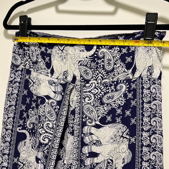 Boho pants in elephant print with open leg detailing - Picture 5 of 8